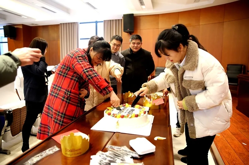 1643005443278716.jpg 640.webp (1).jpg